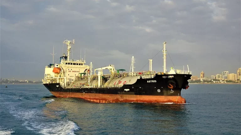 EU erwägt Transportverbot für russisches Öl