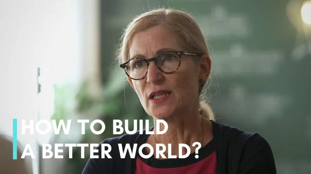Tess Lawrie COMMENTARY #78 How to build a better World? Tess Lawrie, member of a World Council For Health and the director of E-BMC Ltd and the founding director of EbMCsquared CiC, offers 7 simple principles, which can help in building a more harmonious world.