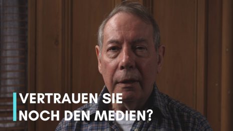 Donald Blair ist schottischer Aktivist und war Chauffeur des 1985 gewaltsam gestorbenen Anwalts und Anti-Atom-Aktivisten Willie McRae, dessen mysteriösen Tod er untersucht. Als Vorstand der Craig Murray Justice Campaign spricht er hier über die Taktiken der Geheimhaltung und Desinformation der Medien, die er damals hautnah miterlebte.