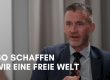 Dr. Ryan Cole | Commentary #82 So schaffen wir eine freie Welt Der amerikanische Pathologe Dr. Ryan Cole ist überzeugt, dass die Menschen mehr Macht haben, als sie denken – vor allem, wenn sie sich gemeinsam für eine gute Sache einsetzen. Cole plädiert dafür, kein Schaf zu sein, und sich nicht wie ein Herdentier zu verhalten, sondern lieber wie ein Hirtenhund oder gar Hirte: Hinterfrage alles und höre nie auf, Fragen zu stellen. Wenn keiner mehr mitmacht, selbst wenn wir nur 15% sind, ist kein Staat mehr mit uns zu machen: Denn wir sind die Arbeitgeber der Beamten und zahlen ihre Posten mit unseren Steuern.