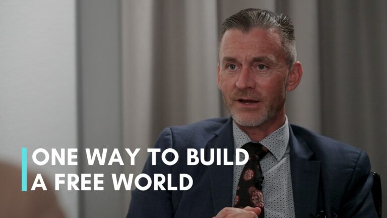 Dr. Ryan Cole | COMMENTARY #82 One Way to Build a Free World Dr. Ryan Cole, American pathologist, offers his critical approach to life pointing out that people have more power than they think, especially if they act together for a good cause. Never be afraid of or stop asking questions! This he believes to be the only proof that we are thinking human beings and not "a mindless flock of sheep".