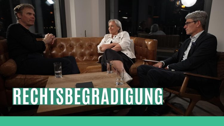 Die Corona-Aufarbeitung beschäftigt die Rechtsanwälte Beate Bahner und Dr. Alexander Christ über viele Mandate, aber auch über ihre Öffentlichkeitsarbeit als Autoren und Redner. Robert Cibis erfährt von ihnen, ob sie eine weitere Politisierung der deutschen Rechtssprechung befürchten, ob die Exekutive übergriffig werde oder eine wirkliche, gesellschaftliche Gewaltenteilung möglich sei.