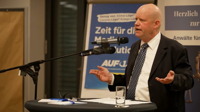 Dr. Ulrich Vosgerau | 17. Tagung der Anwälte für Aufklärung 5. Mai, Rüsselsheim ​​​​​​Der Staatsrechtler und Hochschullehrer Dr. Ulrich Vosgerau sprach über „Rechtsstaatliche Fehlentwicklungen im demokratischen Verfassungsstaat in der Corona-Krise".