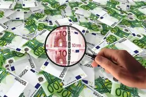 Zinsen und Inflation fressen Deutschland