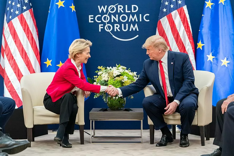 President_Trump_at_Davos_(49419287168) (1)